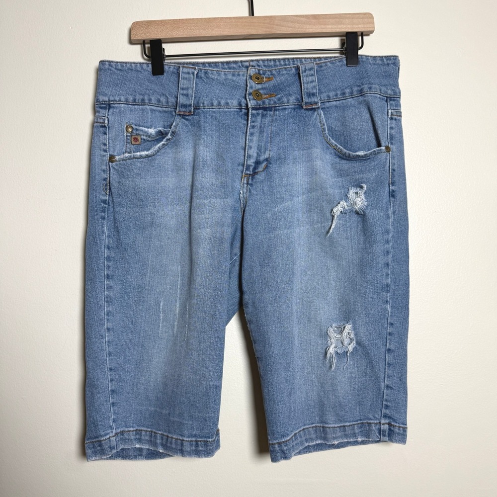 Paris Blues VTG Womens Distressed Denim Bermuda Shorts 13 Medium‎ Wash Blue Y2K